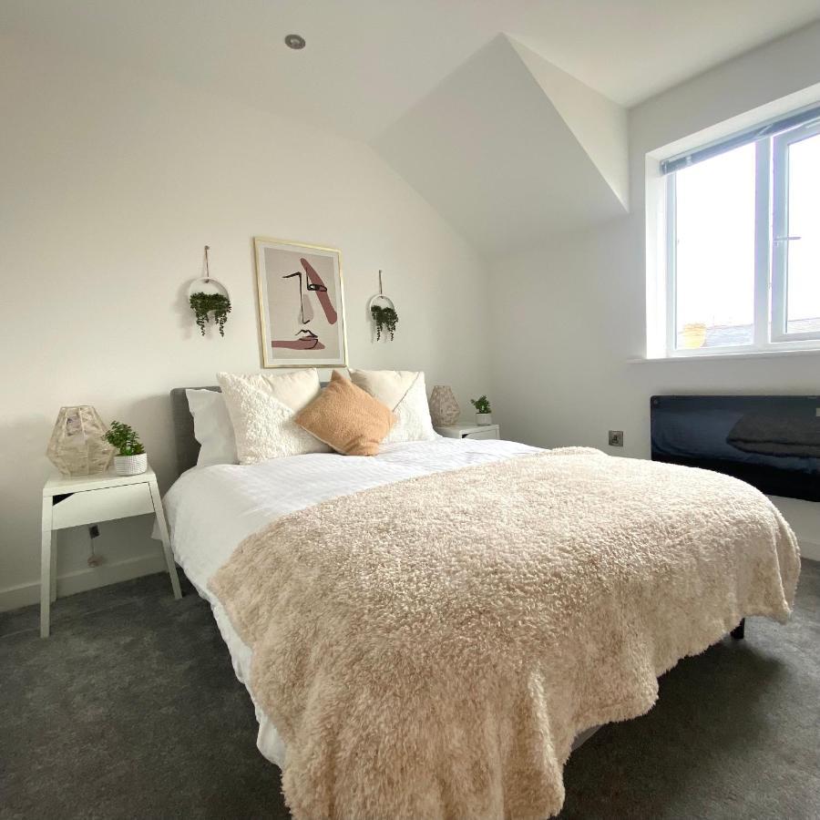 Modern 2 Bed Apartment/Free Parking/Near City/Self-Check In Handsworth エクステリア 写真